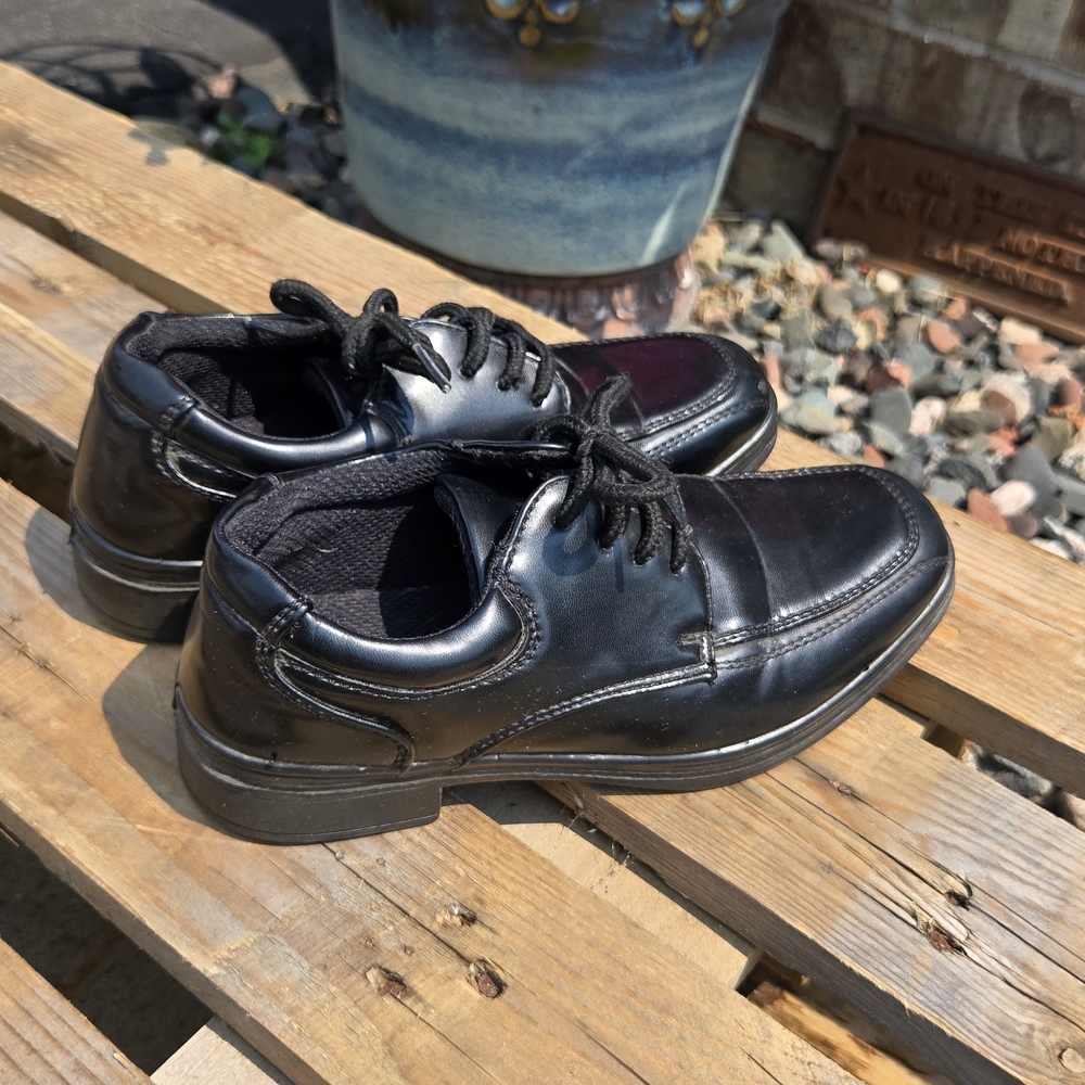 Classic Black Men's Dress Shoes